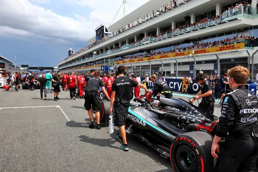 Berita F1: Antonelli Disorot: Awal Karier F1-nya Dibandingkan dengan Verstappen
