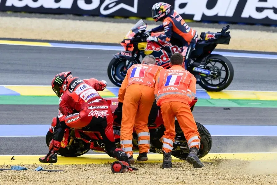 Berita MOTOGP: MotoGP Prancis 2025: Bastianini Dihukum Gara-Gara Tabrak Bagnaia!