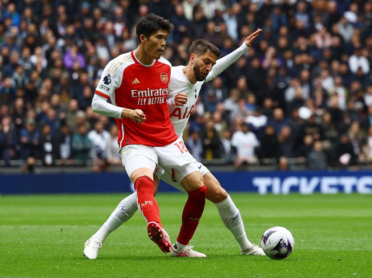 Takehiro Tomiyasu | Arsenal
