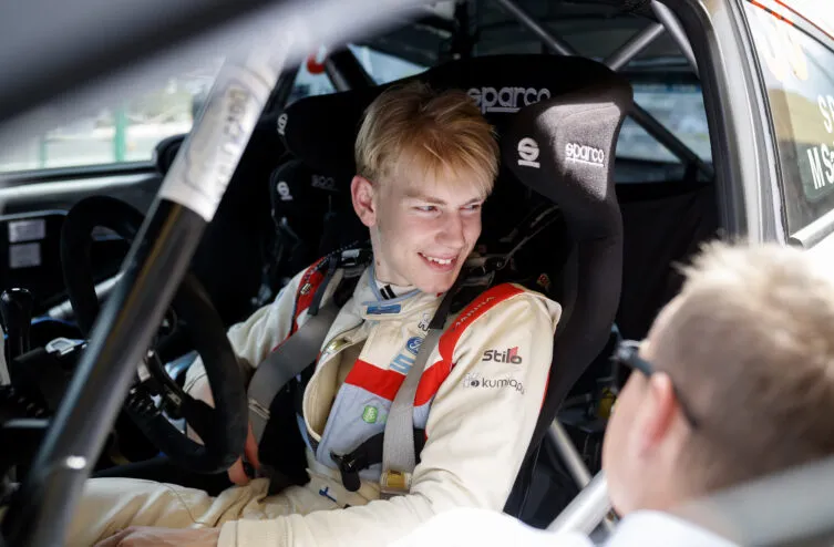 Berita WRC 2: Sami Pajari Tempati Posisi Kelima di Rally Finland 2025