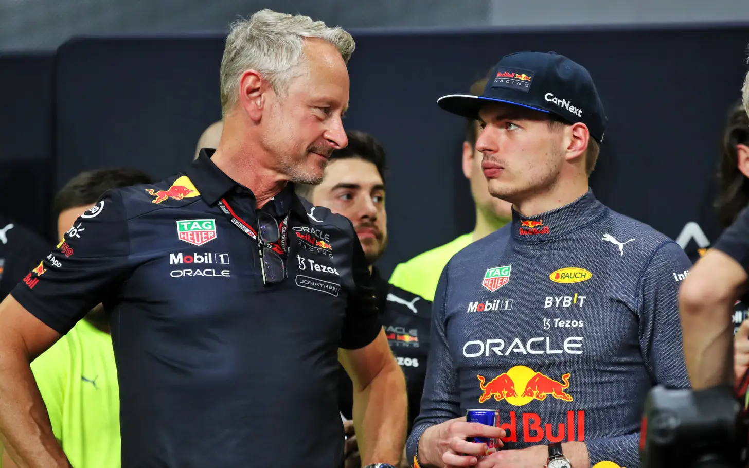 Eks Bos Red Bull Ungkap Momen Epik Max Verstappen vs. Lewis Hamilton