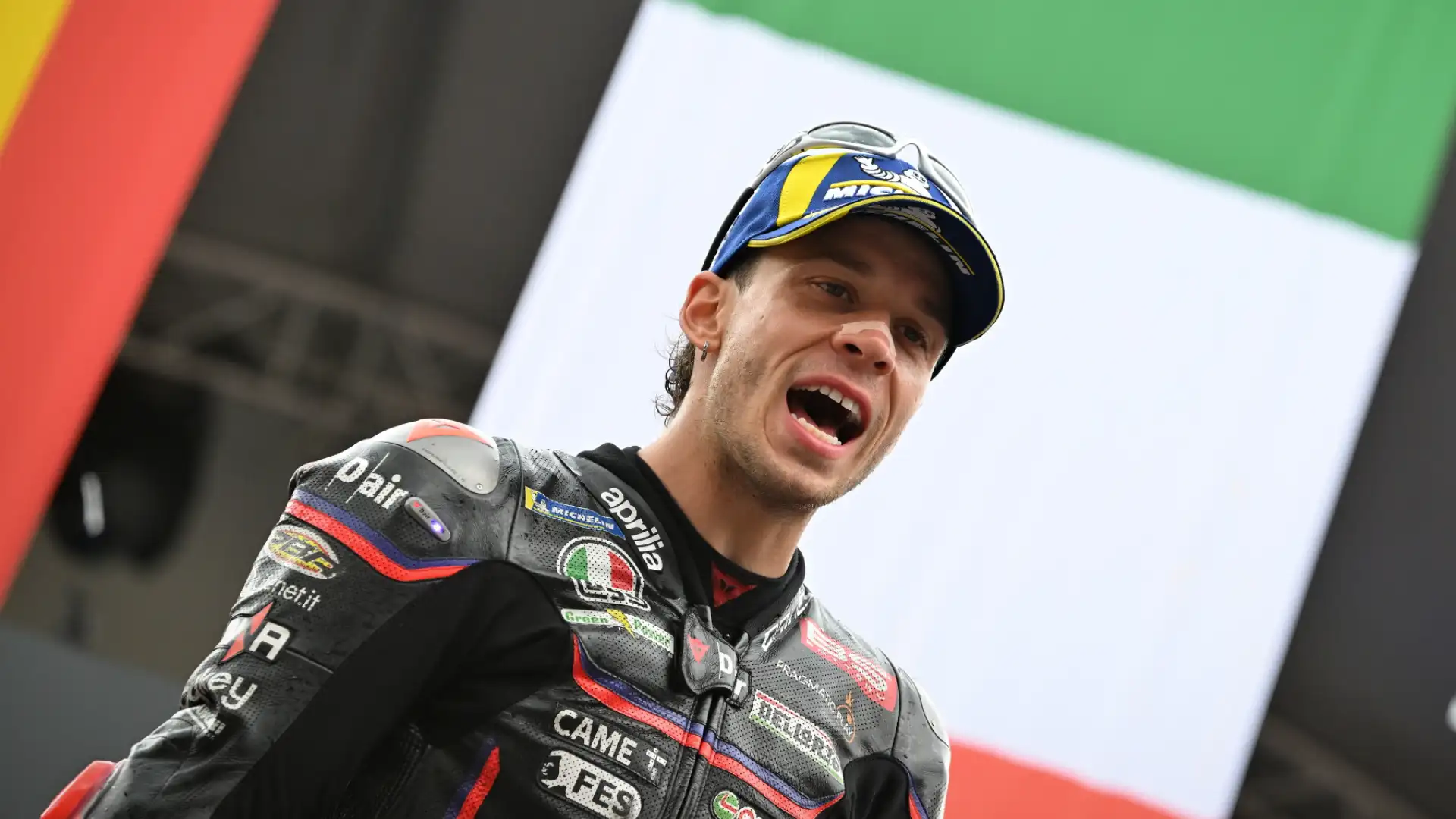 Bezzecchi Podium Spesial: Duel Sengit dengan Marquez!