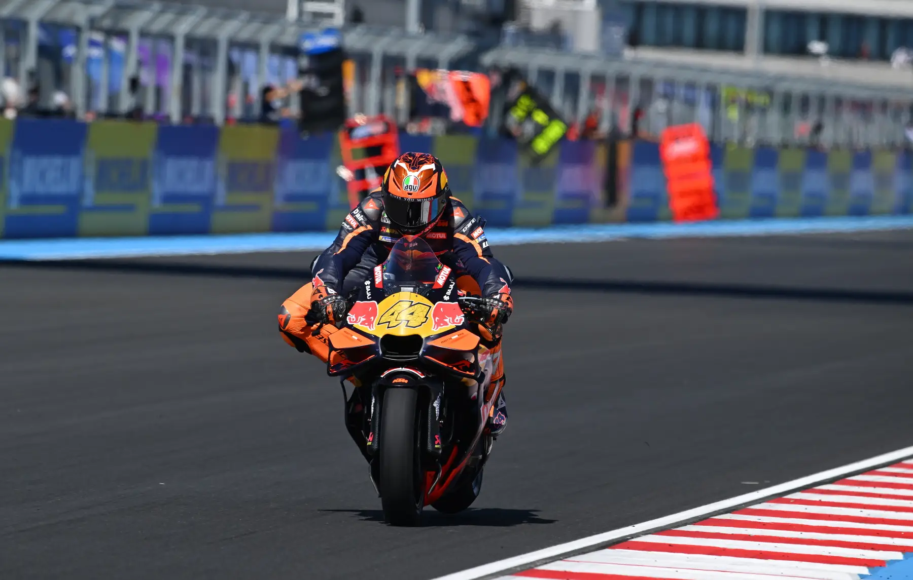 Pol Espargaro Kalahkan Bagnaia di Lap Terakhir MotoGP Hongaria