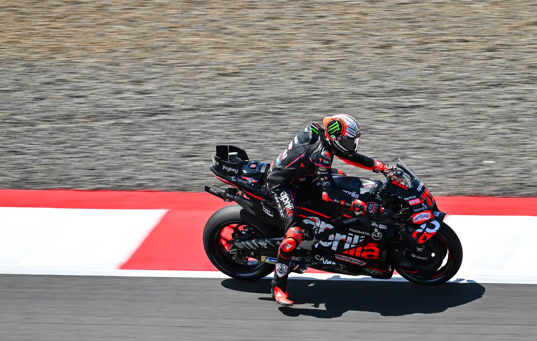 Bezzecchi Raih Kemenangan Dramatis di Sprint Race MotoGP Mandalika 2025