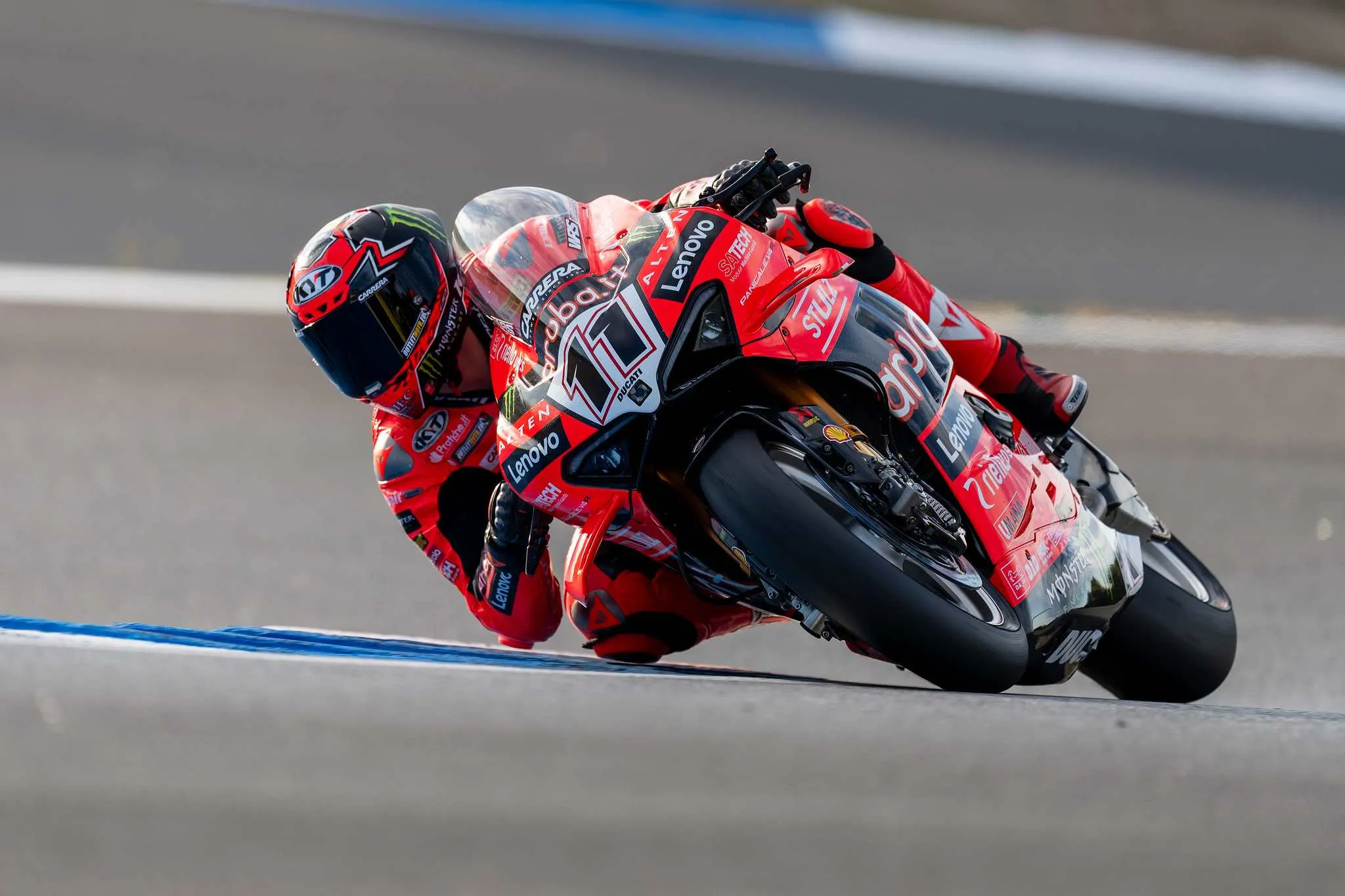 Berita WSBK: Nicolo Bulega Juara Race 2 WorldSBK Estoril 2025