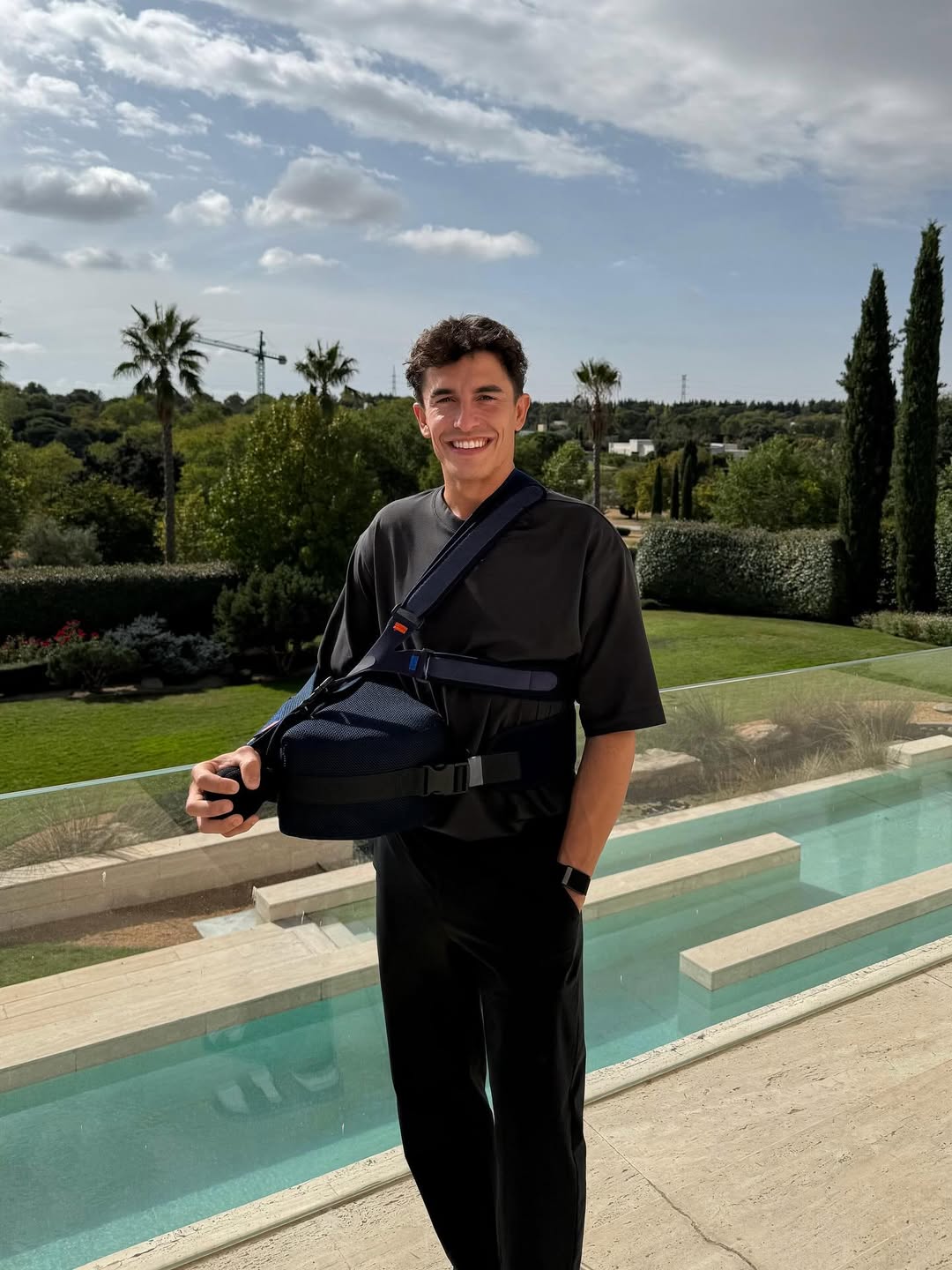 Pembalap Ducati, Marc Marquez, memberikan kabar positif usai menjalani operasi bahu kanan di Rumah Sakit Ruber Internacional