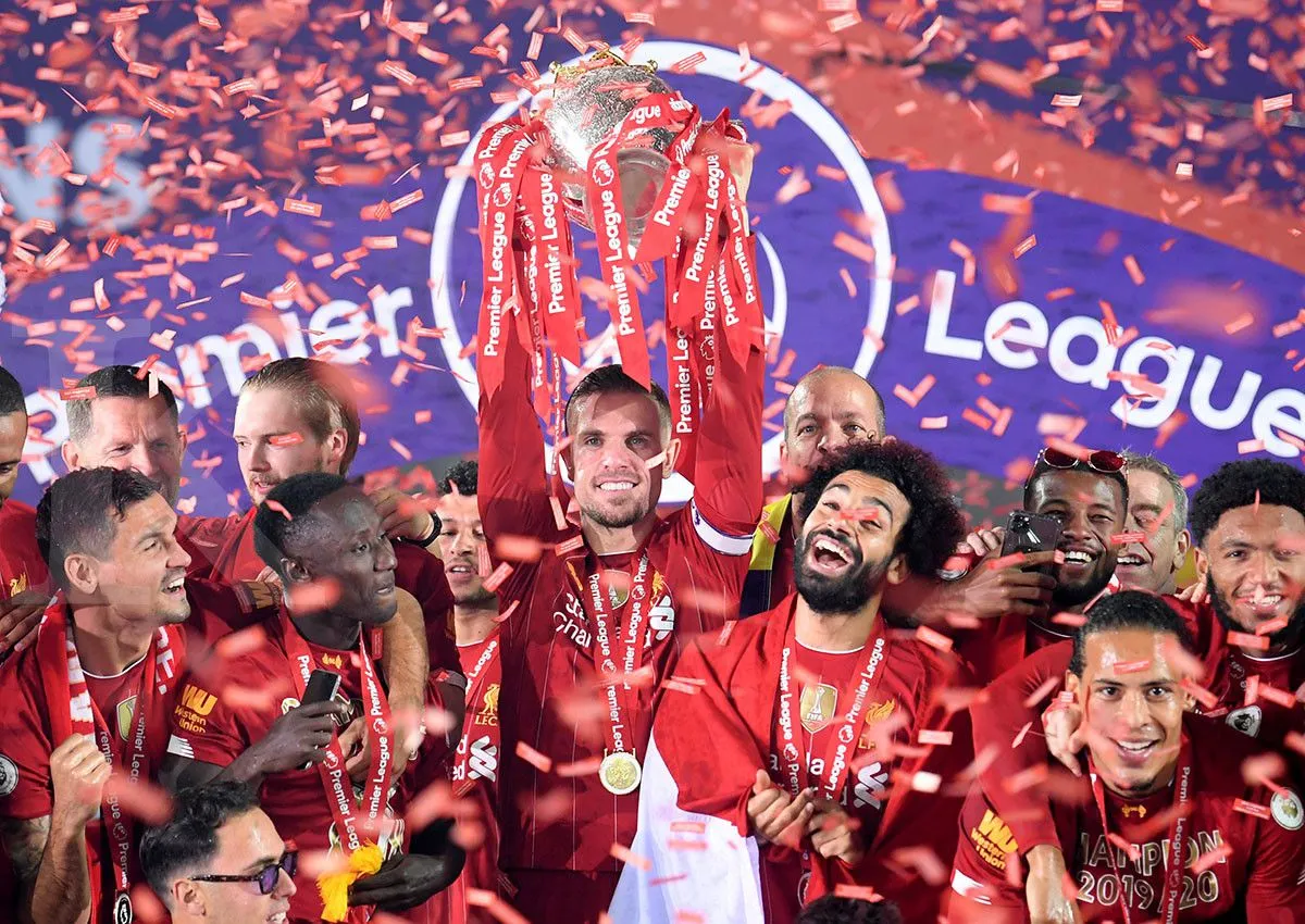 Liverpool Akhirnya Angkat Trofi Liga Inggris di Hadapan Fans Setelah 35 Tahun