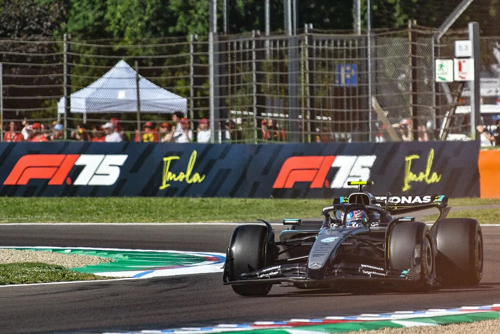 George Russell Curi Pole Position dari Max Verstappen di Kualifikasi F1 GP Kanada