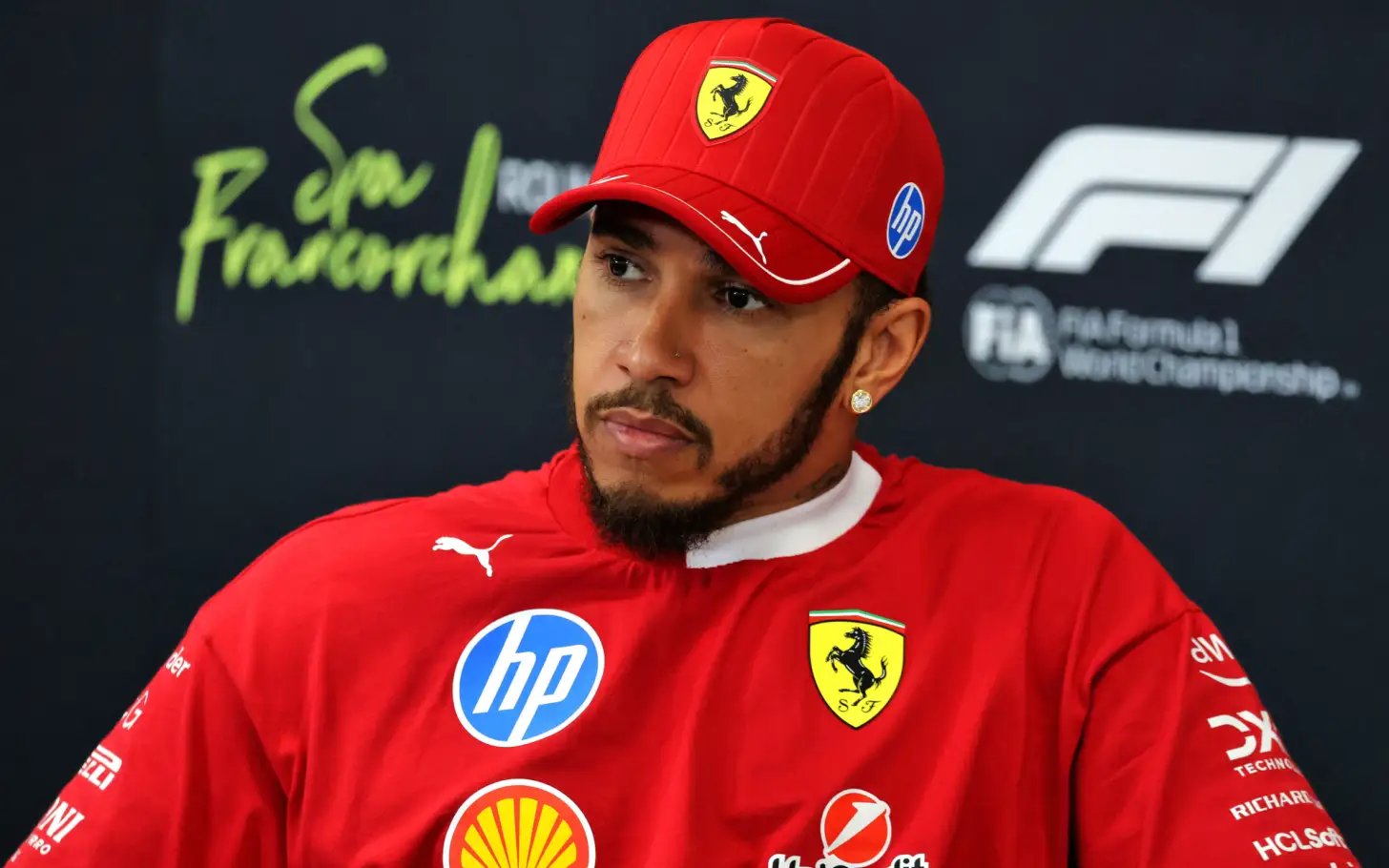 Analisis: Hamilton Lebih Menderita dari Leclerc di Ferrari