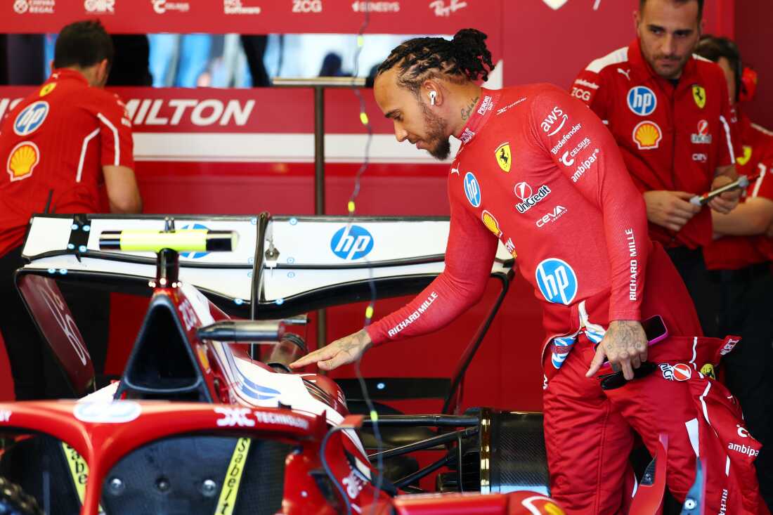 Lewis Hamilton Bicara Tantangan dan Emosi di Ferrari