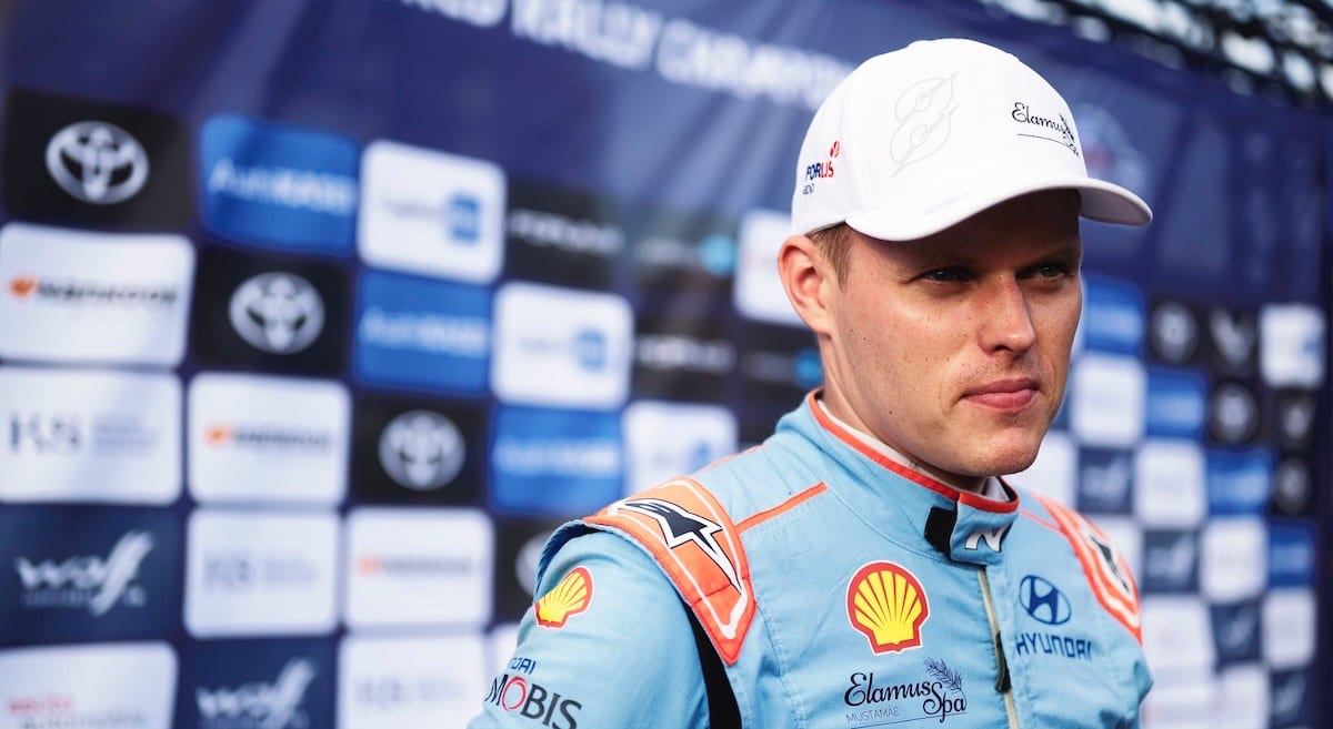 Tänak Kena Penalti Usai Tabrak Petugas di Finlandia