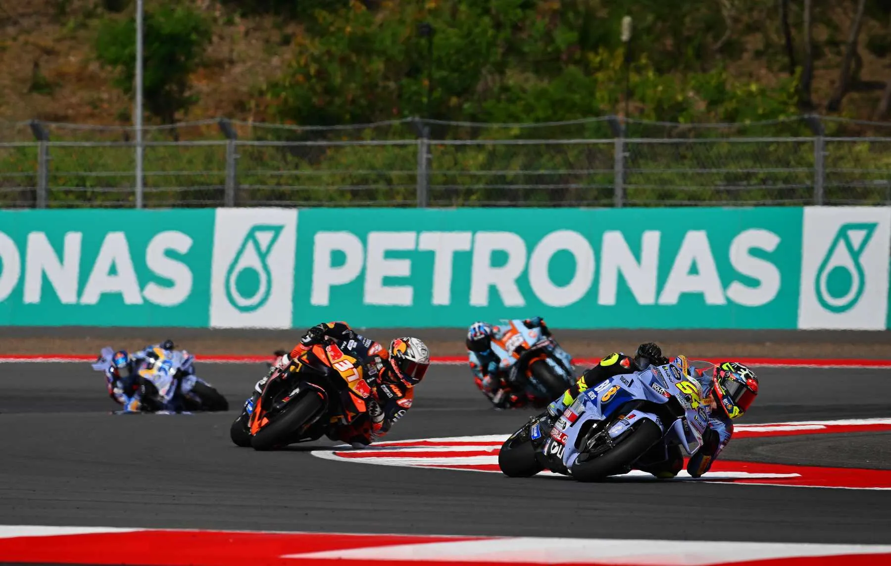 Fermin Aldeguer Raih Kemenangan di MotoGP Mandalika 2025