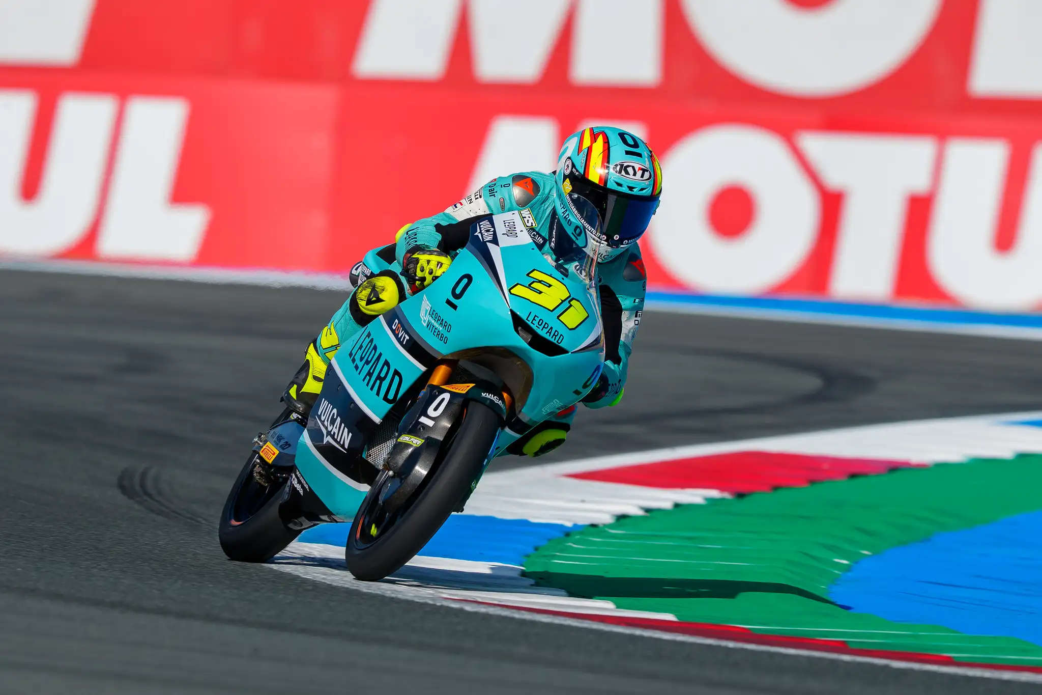 Adrian Fernandez Pole Sensasional Moto3 Valencia 2025