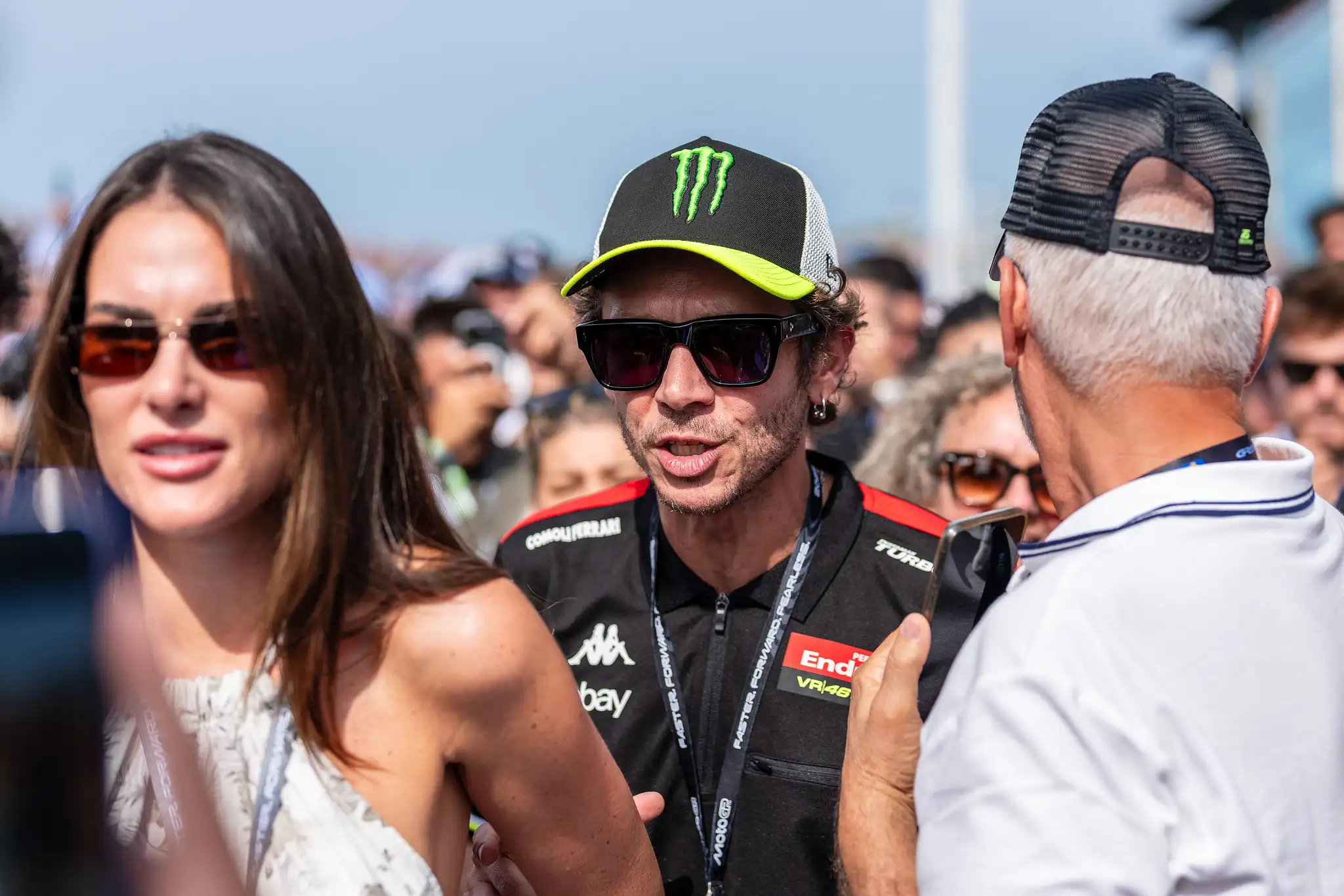 Mengapa Valentino Rossi Masih Bersitegang dengan Marc Marquez