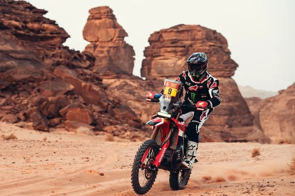 Tosha Schareina Menekan Peta Juara Dakar 2026 Etape 9