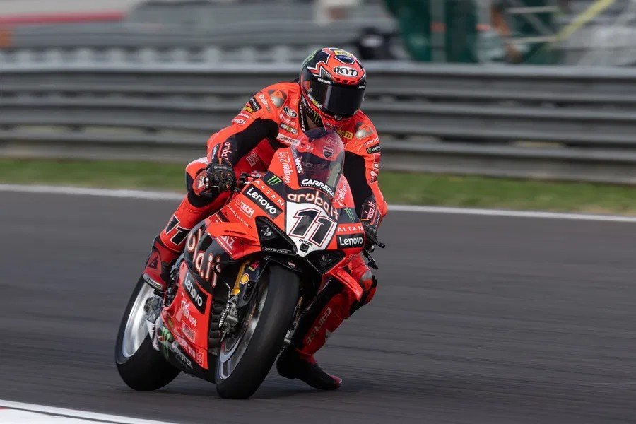 Bulega Kuasai Cremona di WorldSBK Italia 2025