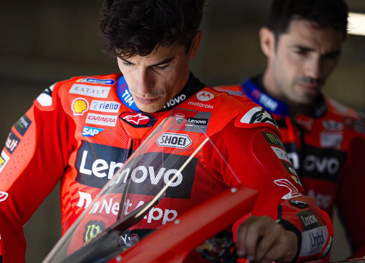 Marc Marquez Trails Razgatlioglu in Balaton Park Test