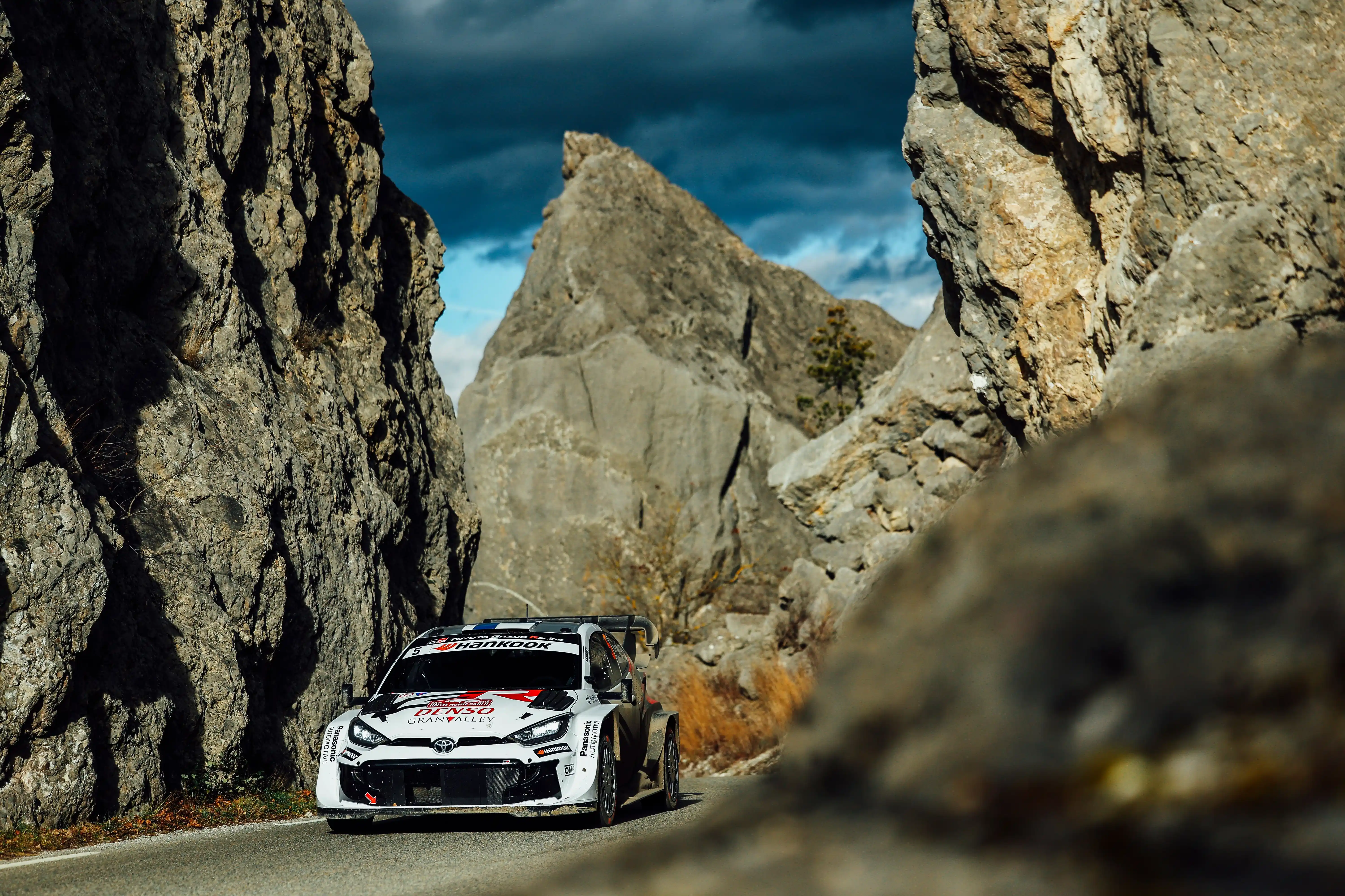 Car 17 (Sébastien Ogier, Vincent Landais) © Toyota Europe Newsroom